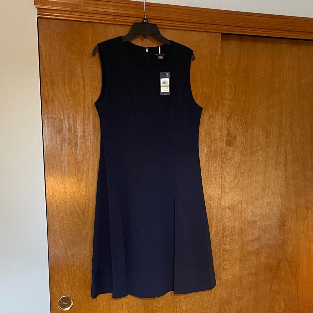 Elegant Navy Sleeveless Dress